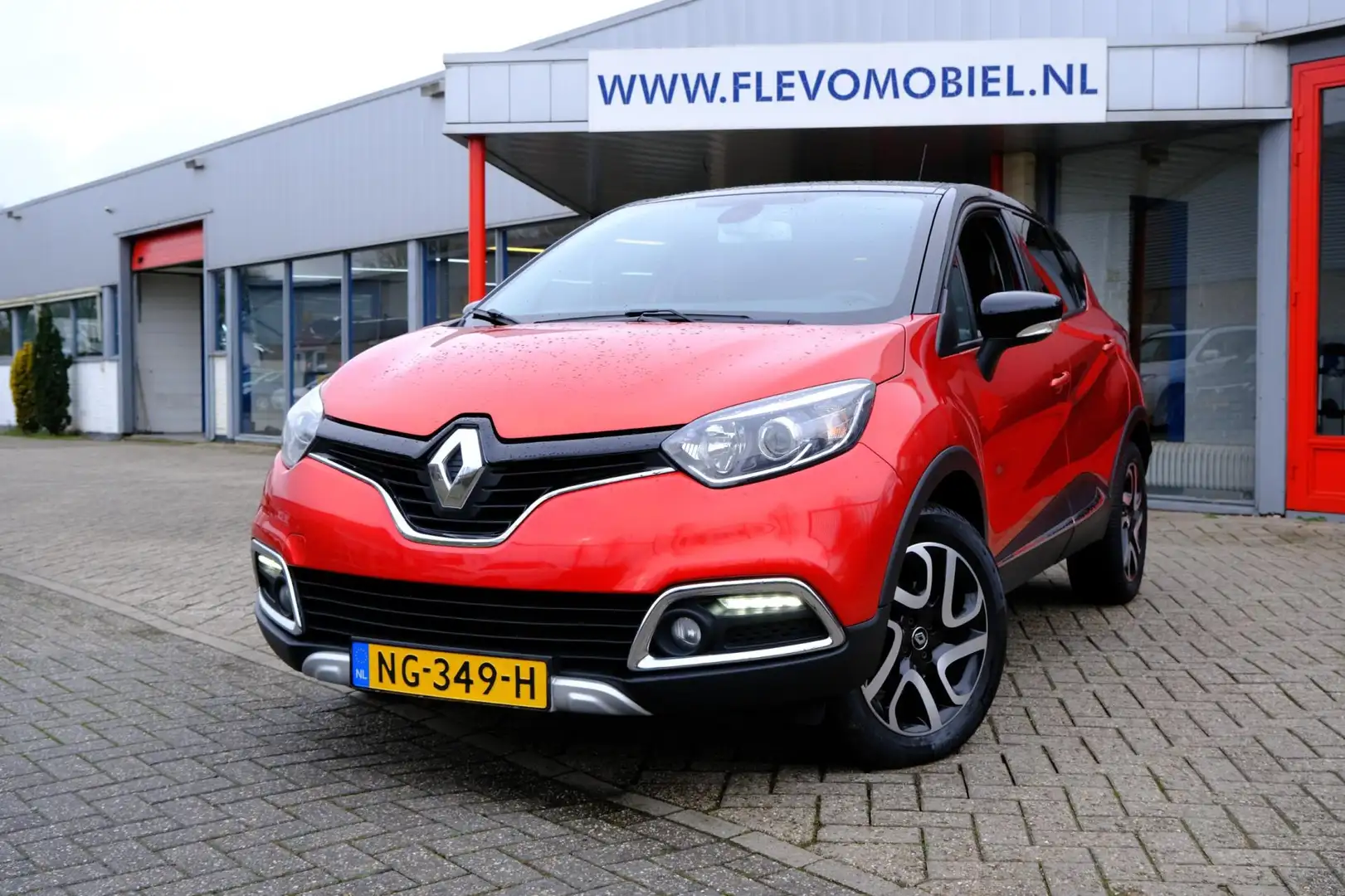 Renault Captur 1.2 TCe 120PK Xmod Leder|Navi|Cam|Clima Rood - 1