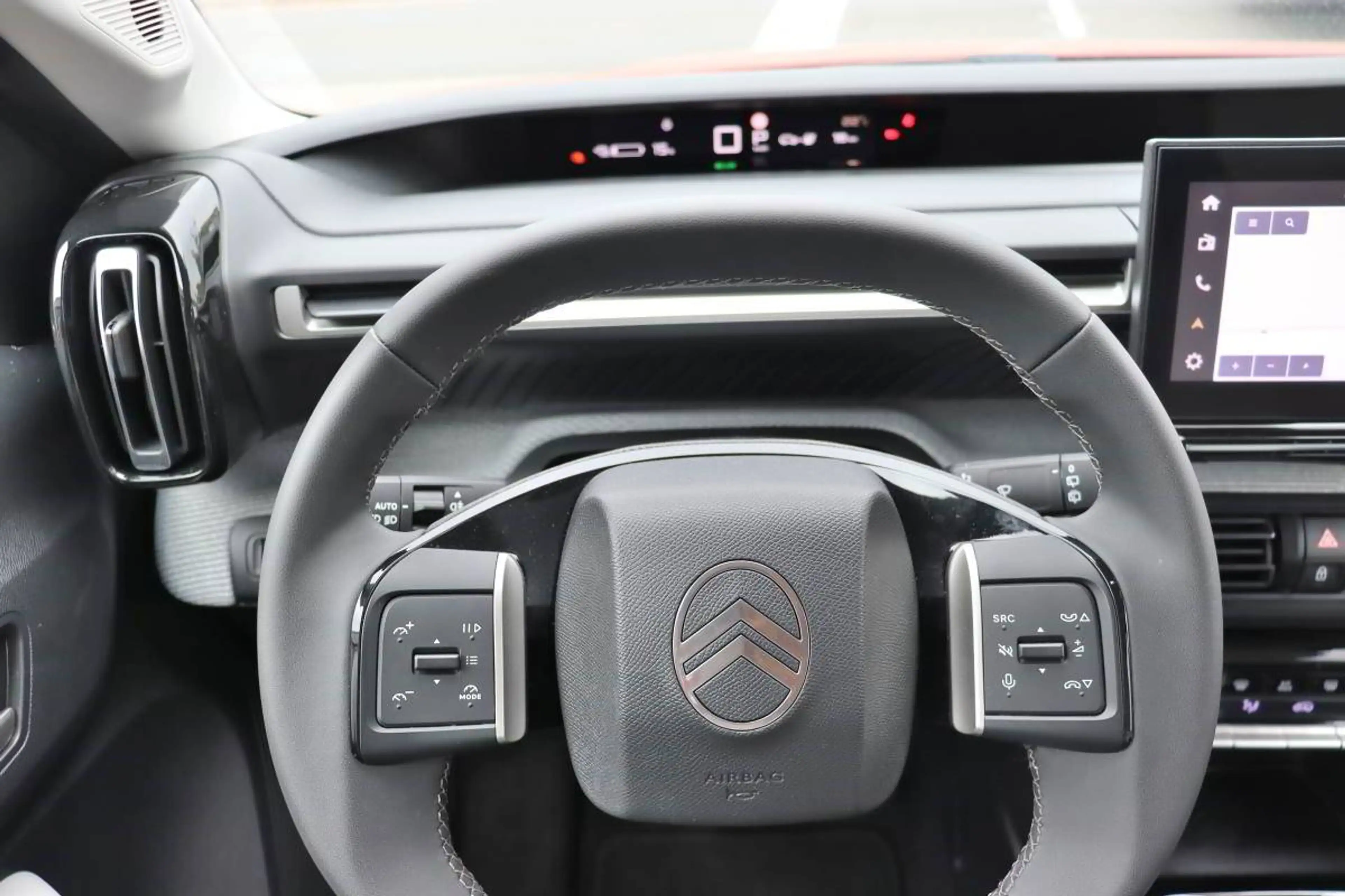 Citroen C3 Aircross ë 113 MAX, Navi, Rückfahrkamera... — photo 14