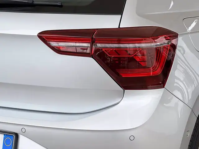 Volkswagen Polo view 16