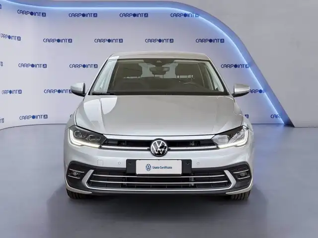 Volkswagen Polo view 3