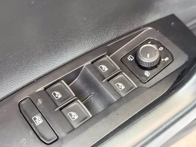 Volkswagen Polo view 19