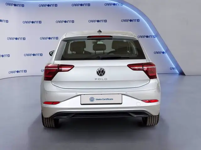 Volkswagen Polo view 5