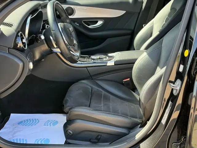 Mercedes-Benz C-Class view 8