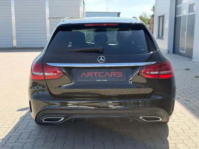Mercedes-Benz C-Class view 6