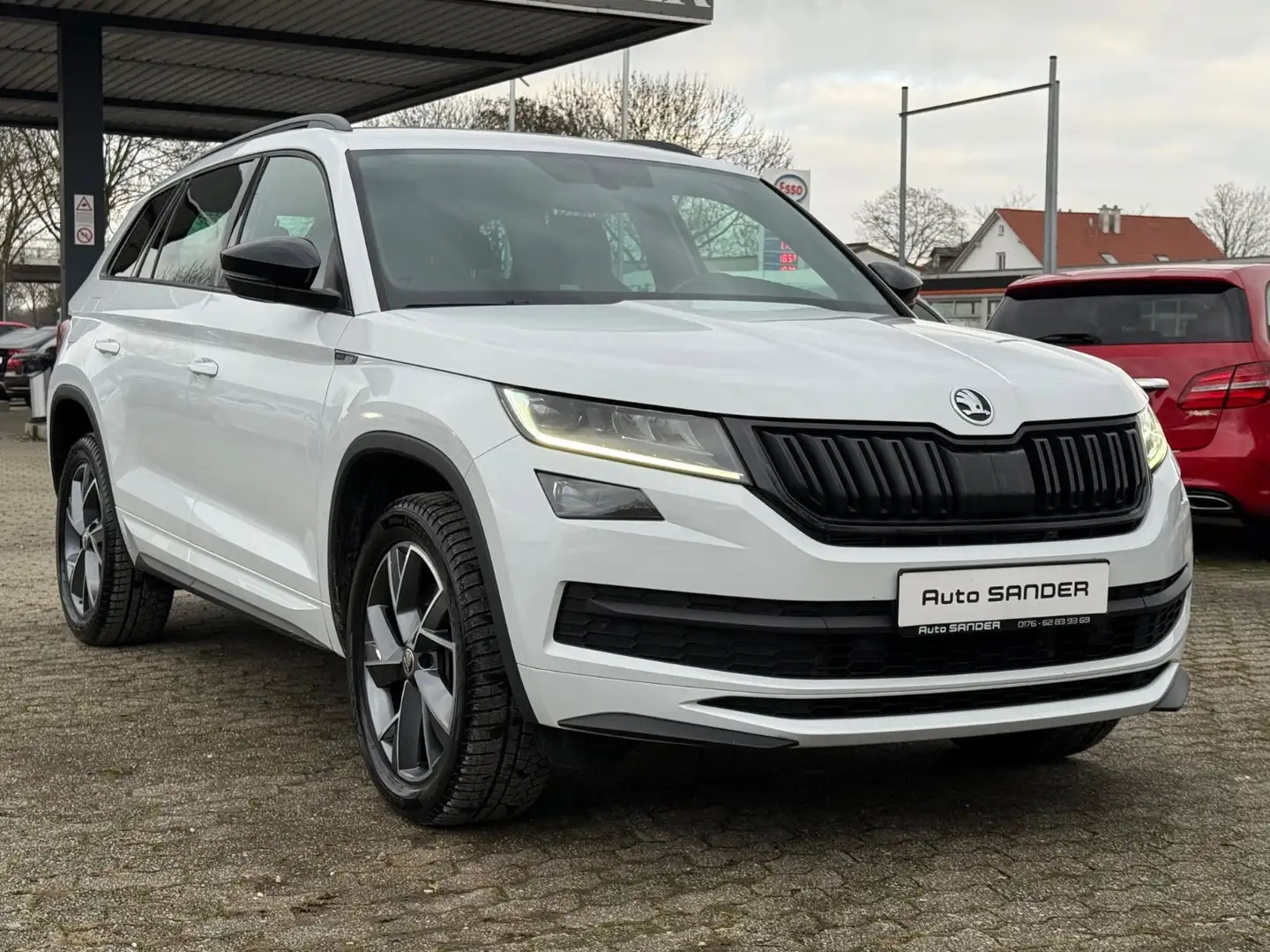 Skoda Kodiaq Sportline 4x4/DSG/7SITZ/AHK/ACC/KAMERA/ Weiß - 2