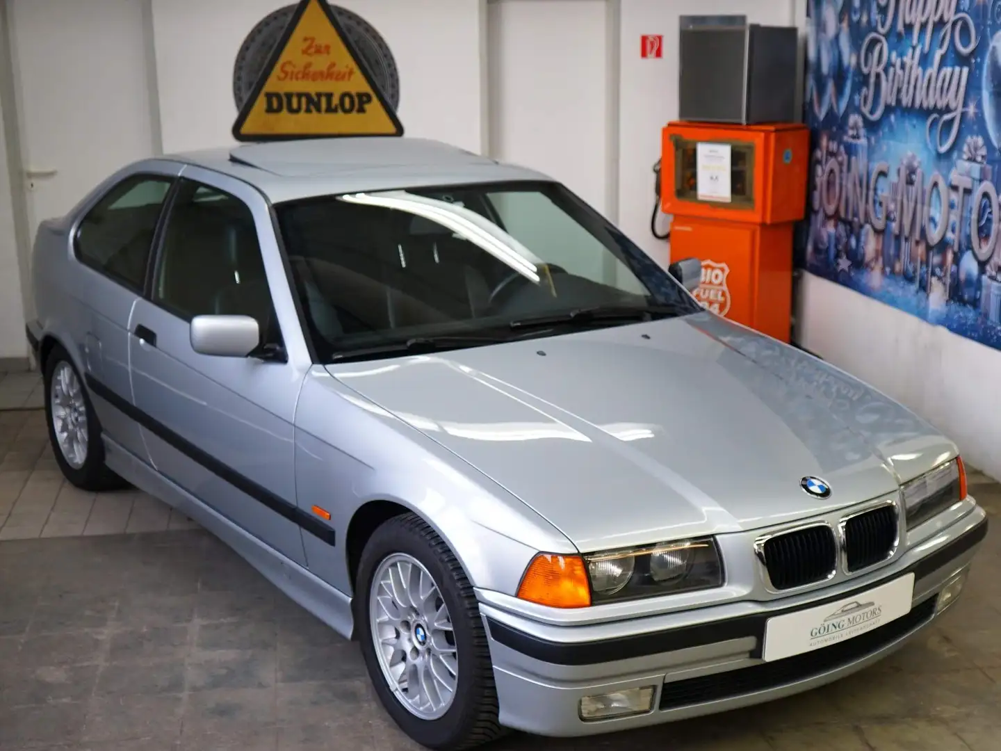 BMW 323 E36 Compact aus 1. Hand im Originalzustand Plateado - 1