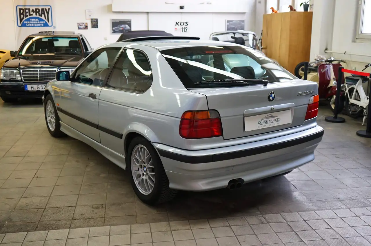 BMW 323 E36 323ti Compact aus 1. Rentnerhand im Originalzustand, foto 12