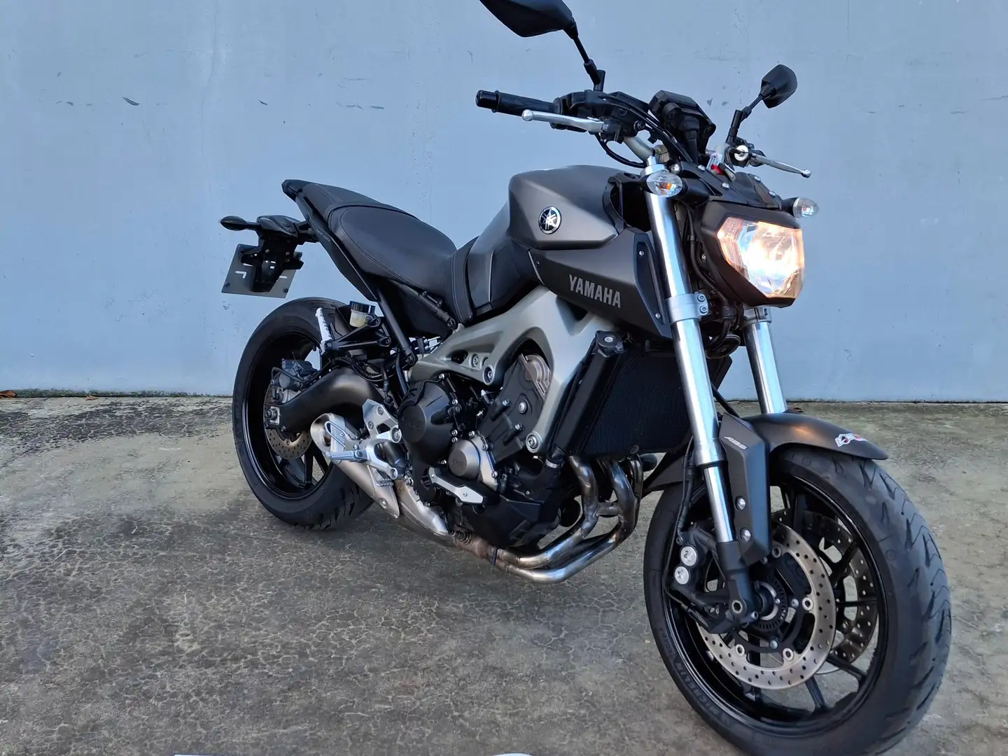 Yamaha MT-09 Kit suspension basse - super entretenue !!! Gris - 1
