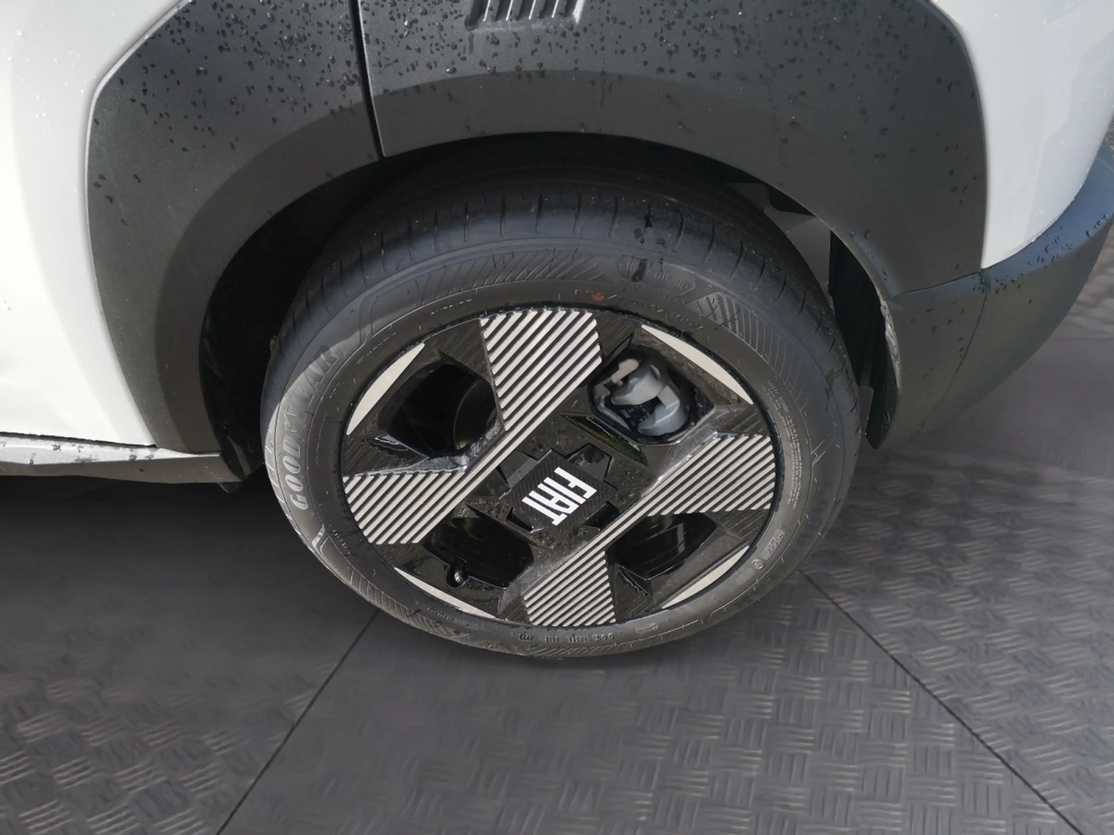 Fiat Grande Panda Hybrid Automatik La Prima — photo 14
