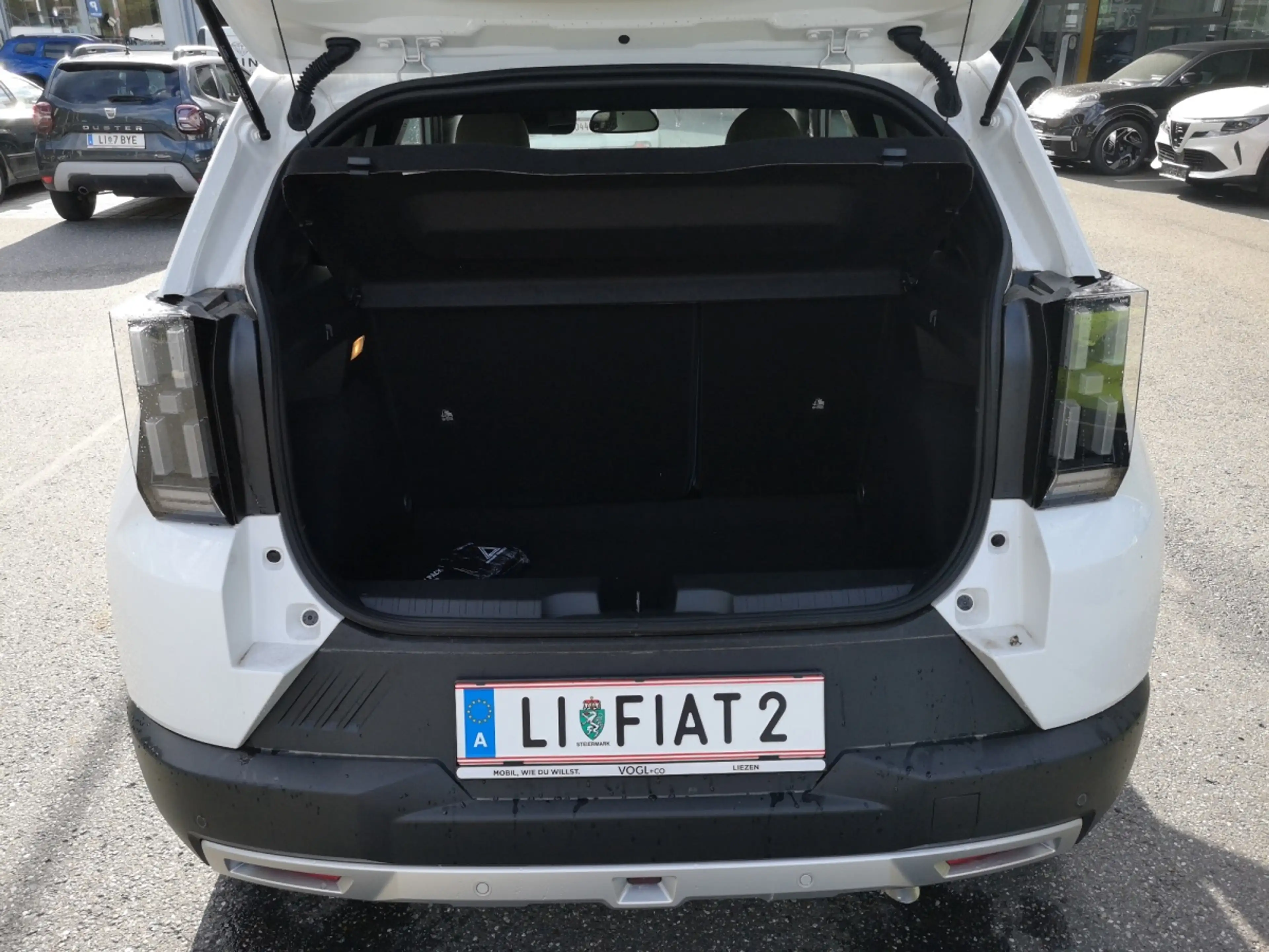 Fiat Grande Panda Hybrid Automatik La Prima — photo 12