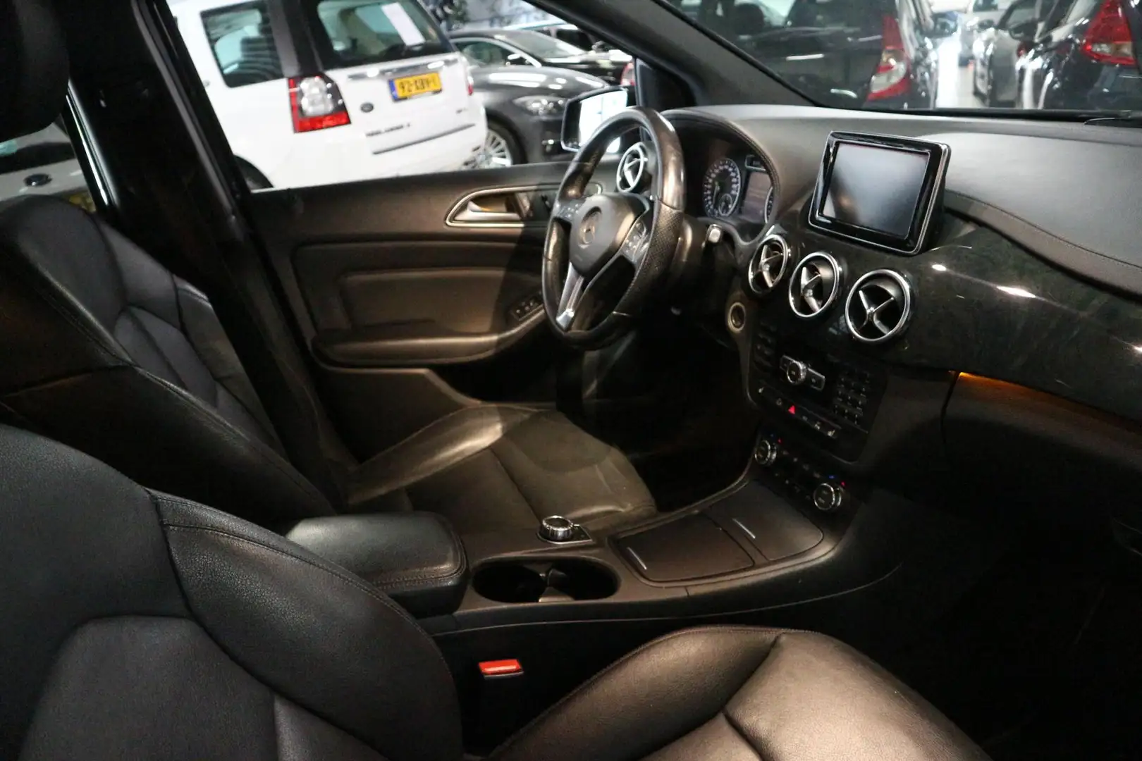 Mercedes-Benz B 220 CDI Prestige Automaat Nero - 2