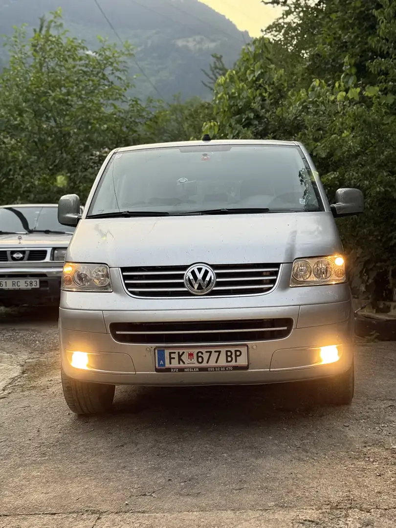 Volkswagen T5 Multivan Highline 2,5 TDI - 1