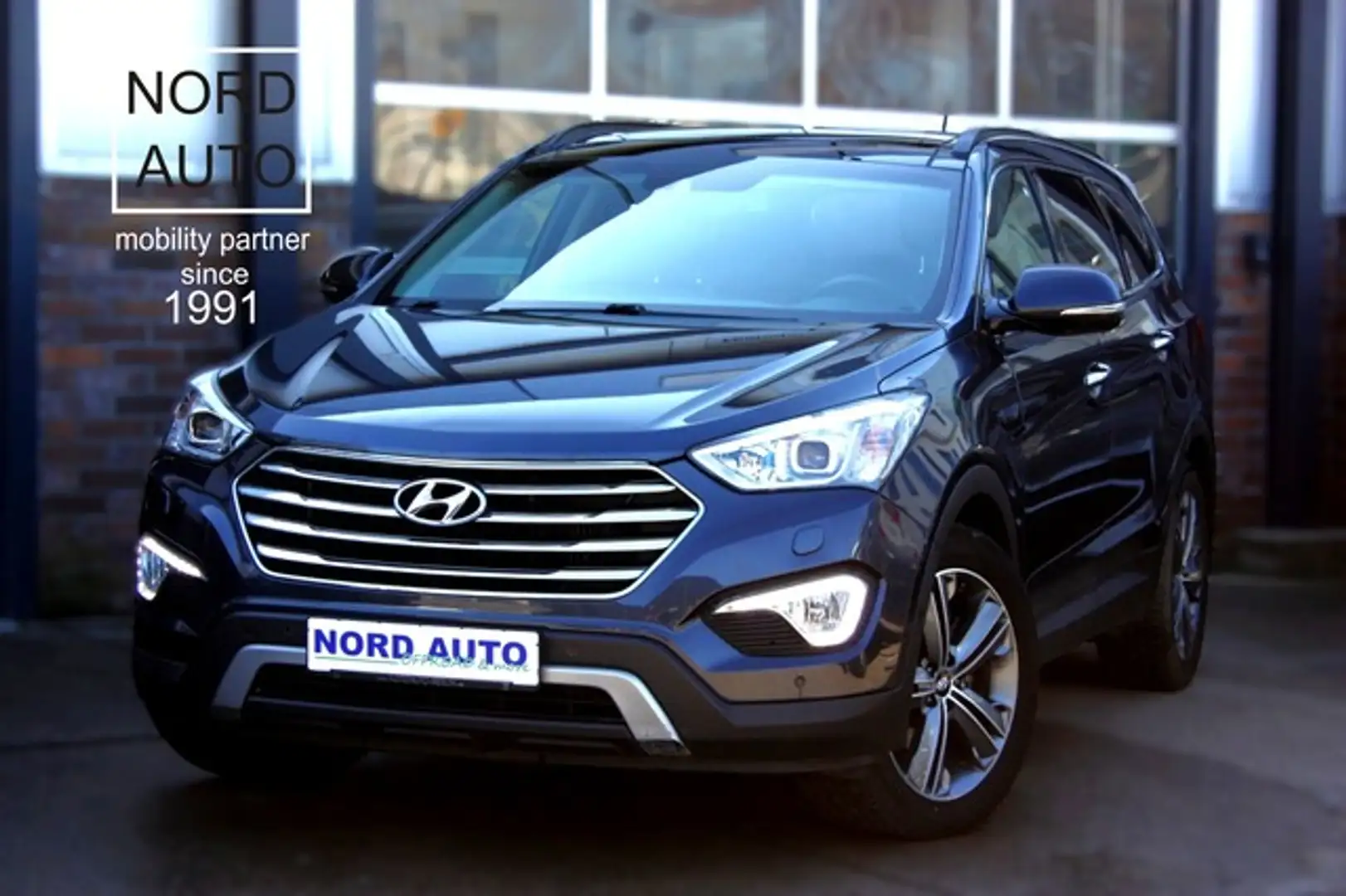 Hyundai Grand Santa Fe PREMIUM 7Sitze Leder/Navi/Pano Grau - 1