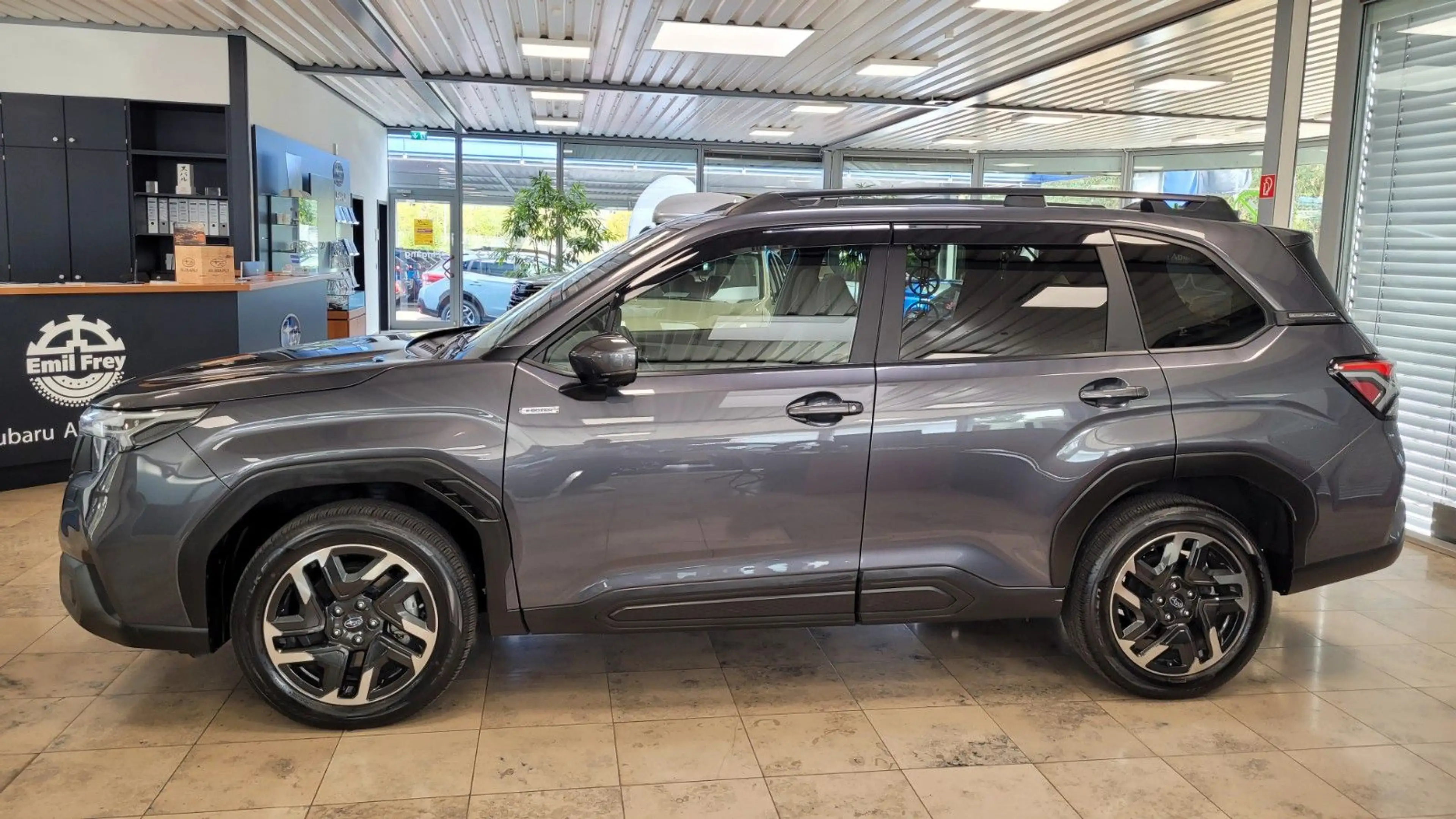 Subaru Forester 2.0 ie Exclusive AHK — photo 3