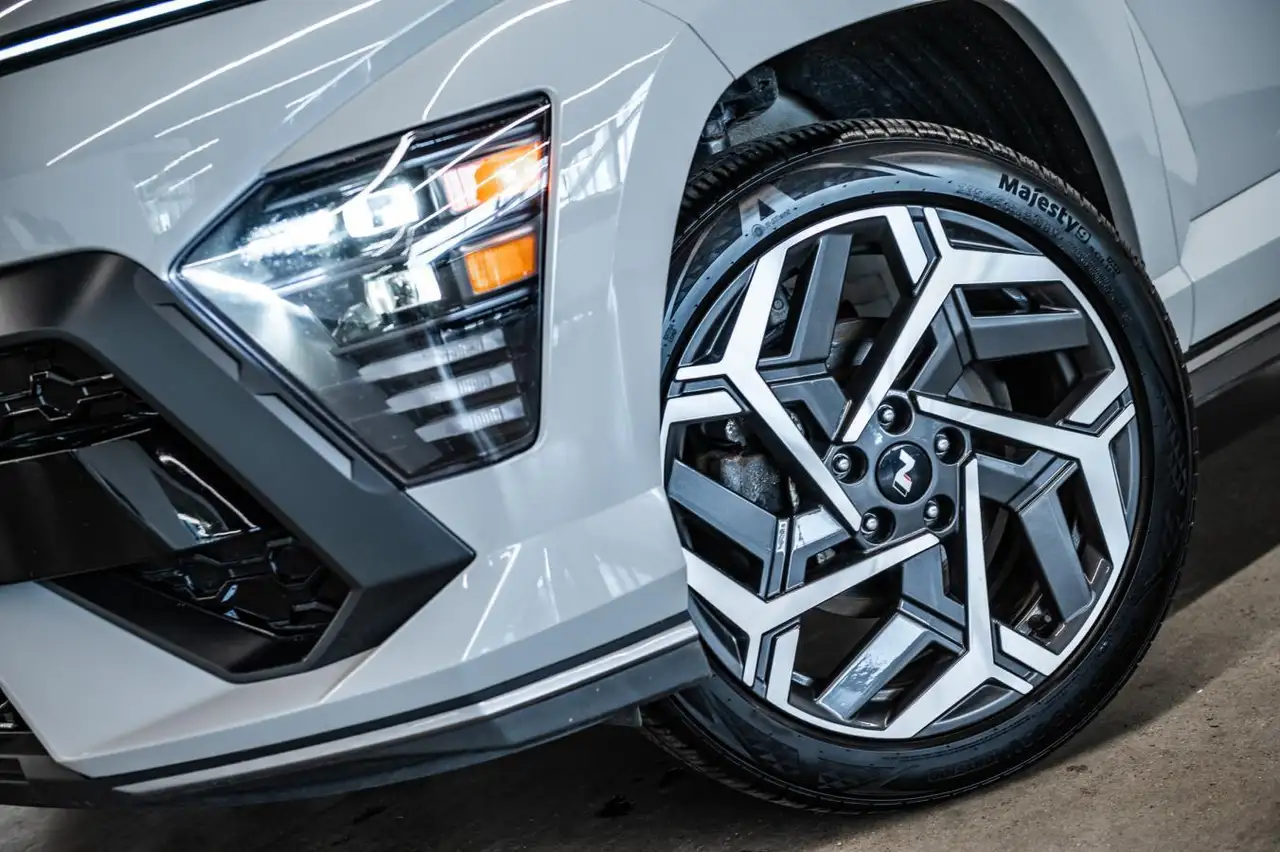 Hyundai KONA снимка Hyundai KONA