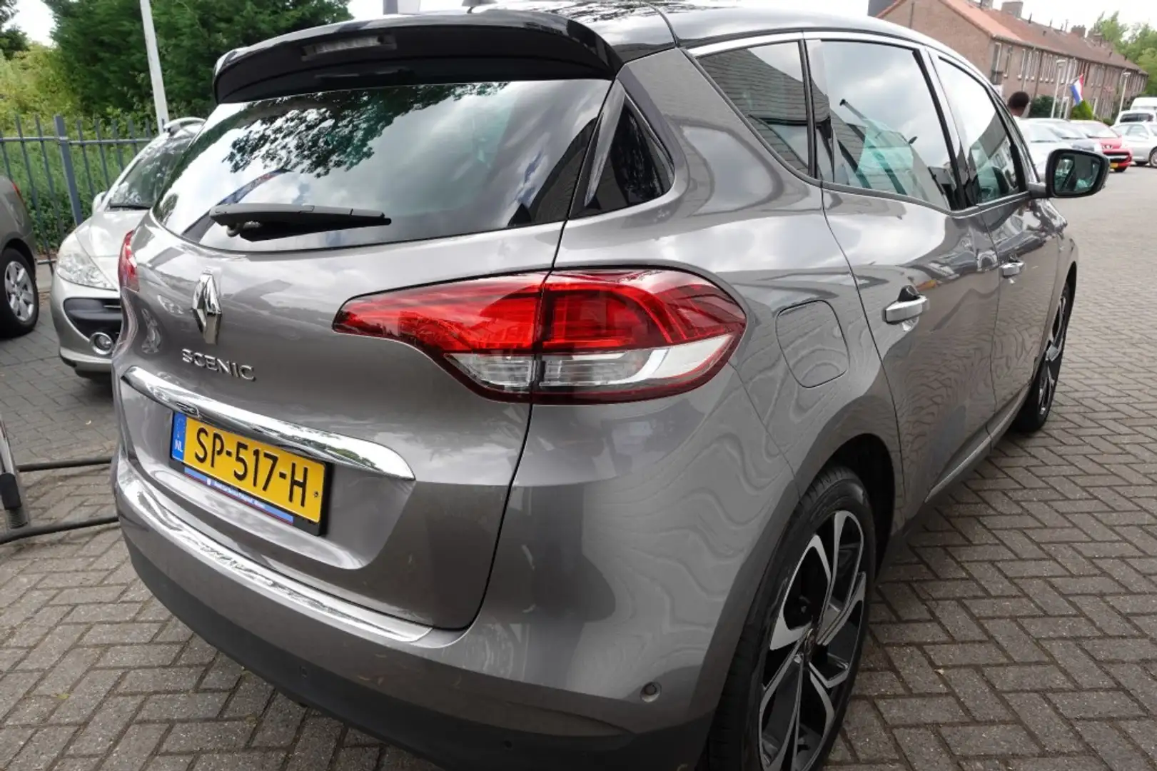 Renault Scenic 1.3 TCE BOSE 140 pk Camera Navi Half Leder Grijs - 2