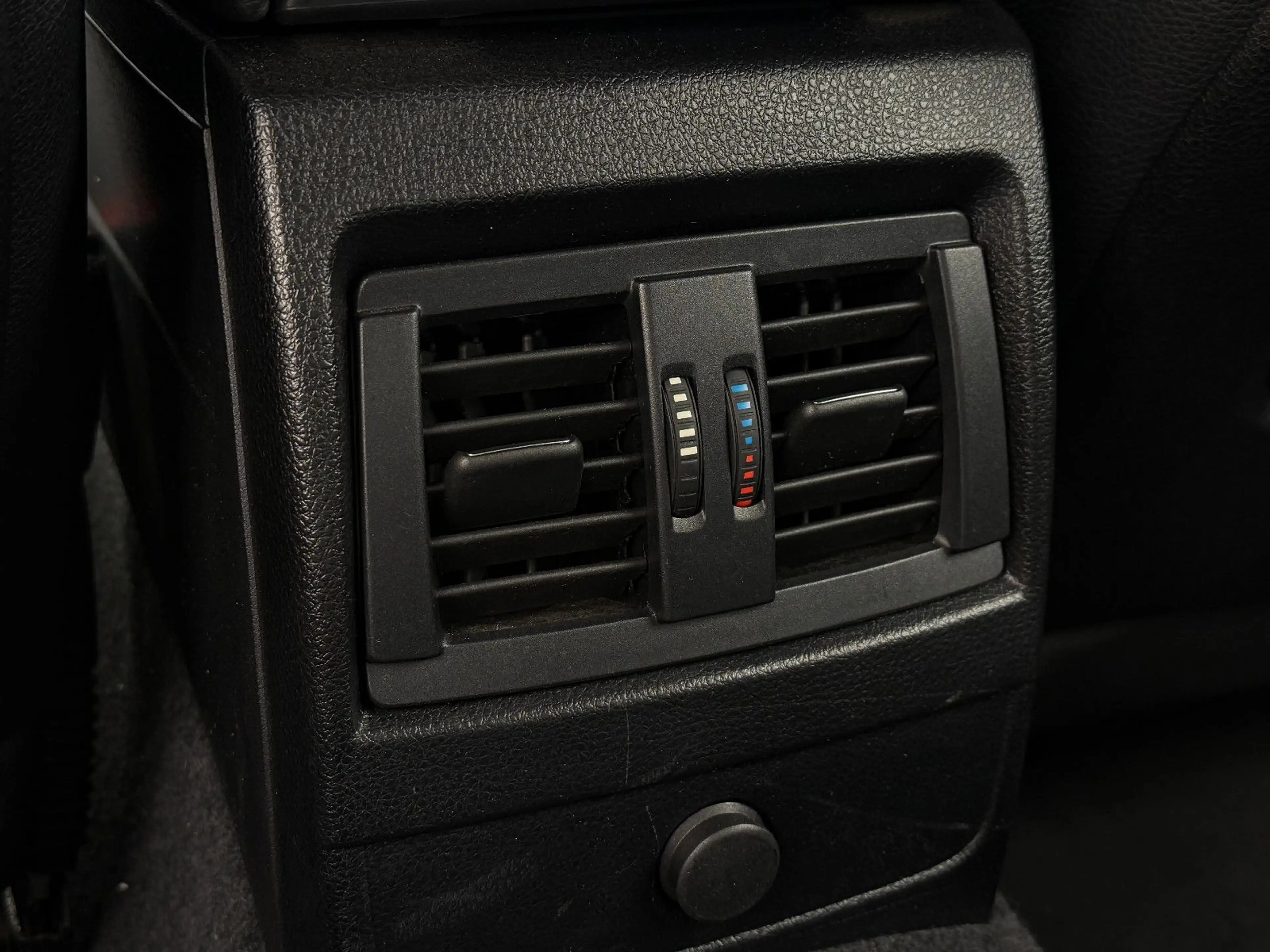 BMW 120 i, Limo, Automatik, M Pkaet, LED, Leder — photo 12