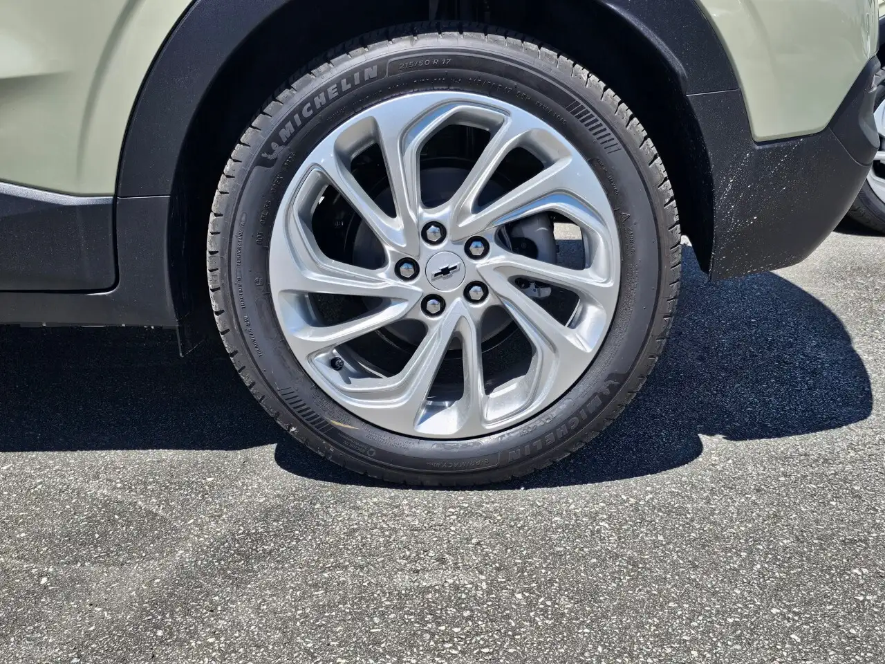 Chevrolet Bolt fotografie Chevrolet Bolt