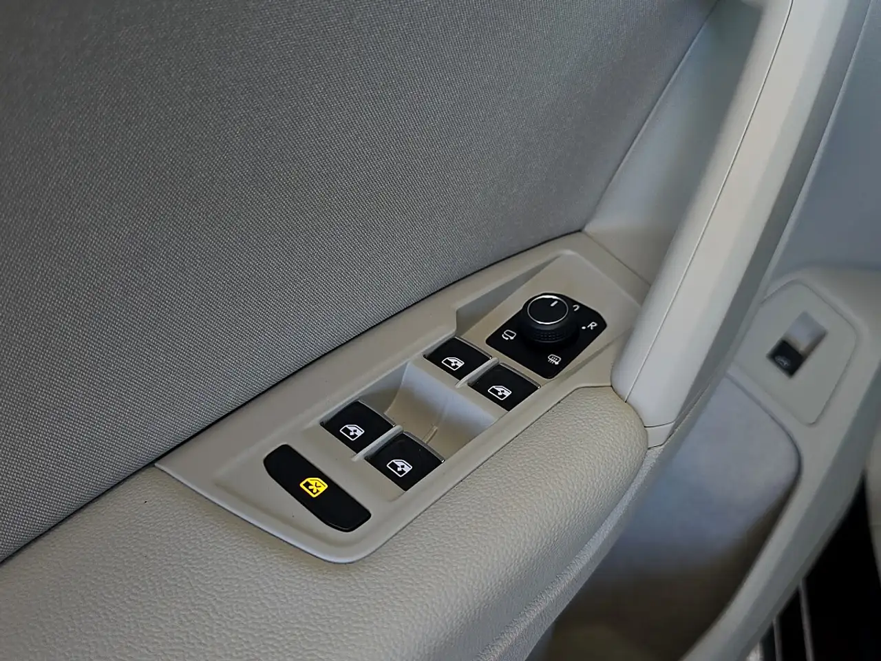 Volkswagen Tiguan 2,0 TDI Eleg. DSG*Mod2021*IQ-Light*Virt.C*Massa..., миниатюра 15