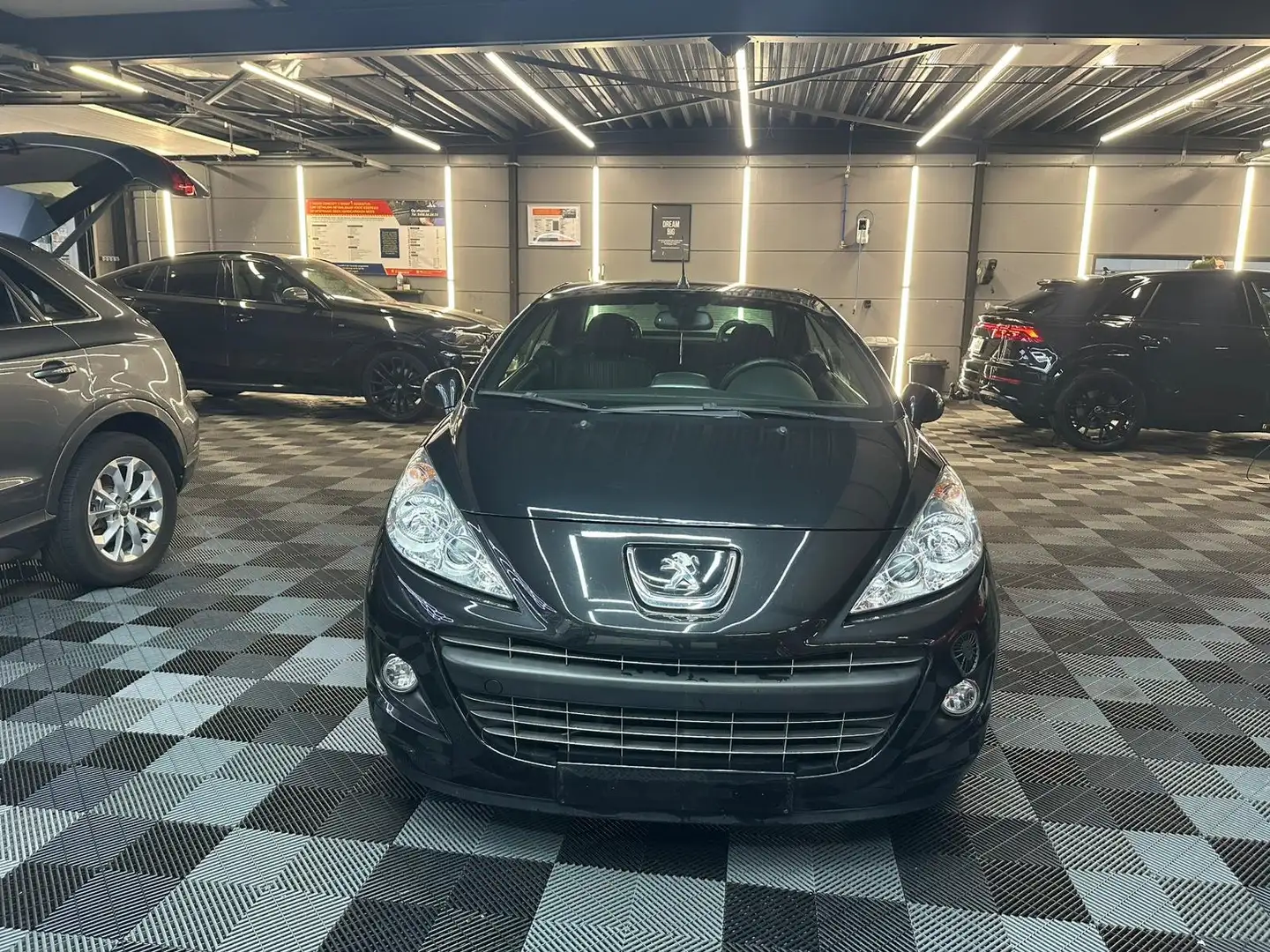 Peugeot 207 CC 1.6i benzine AUTOMATIQUE bj. 2014 29000km - 2