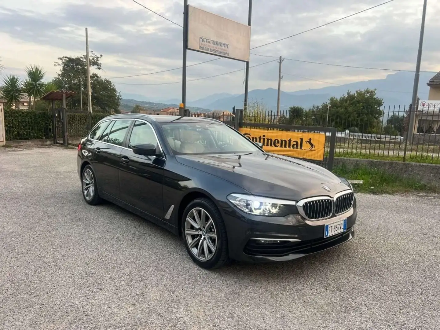 BMW 530 530d Touring xdrive Sport 249cv auto Nero - 1