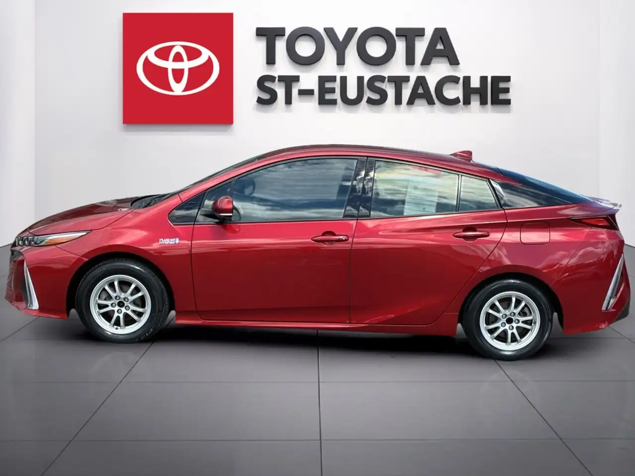 Toyota Prius Prime photo Toyota Prius Prime