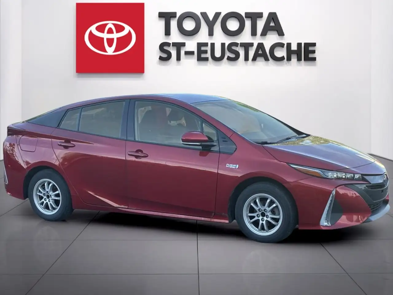 Toyota Prius Prime снимка Toyota Prius Prime