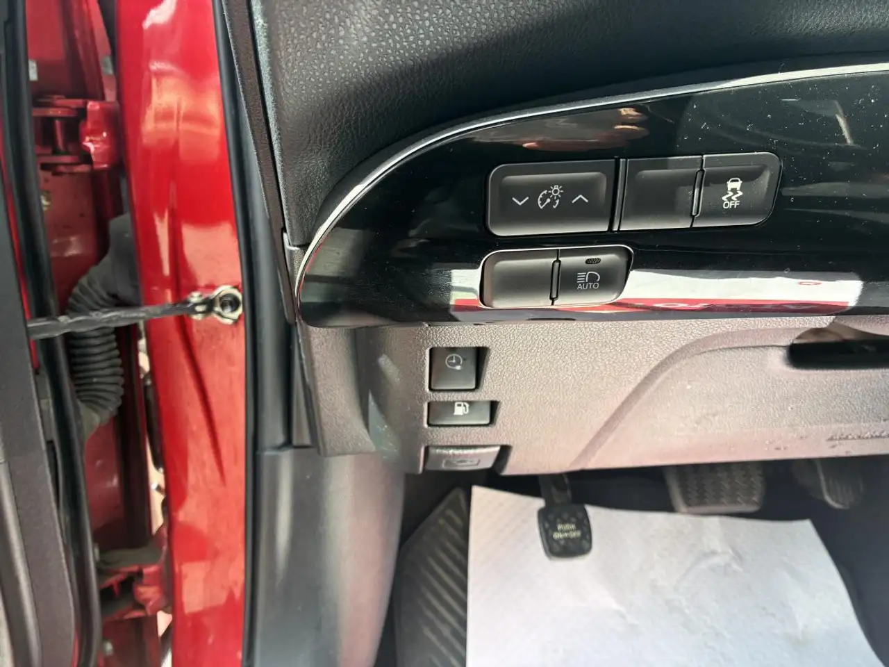 Toyota Prius Prime photo Toyota Prius Prime