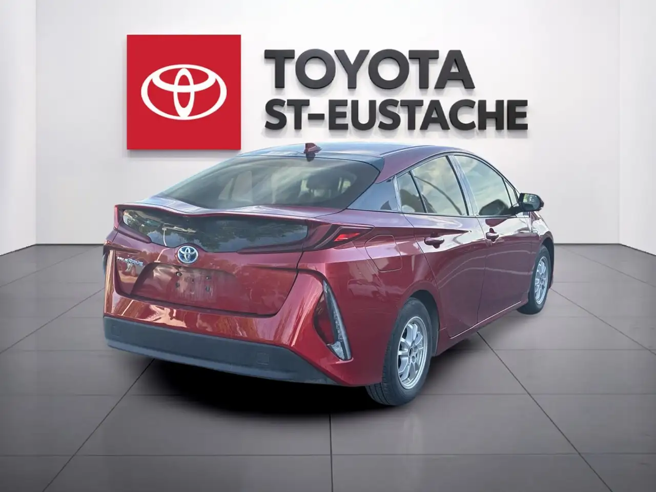 Toyota Prius Prime снимка Toyota Prius Prime