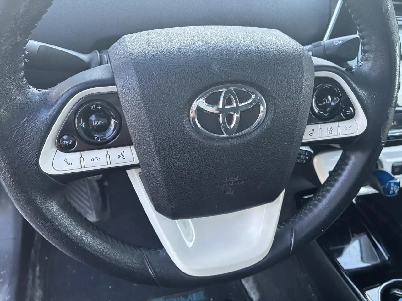 Toyota Prius Prime снимка Toyota Prius Prime