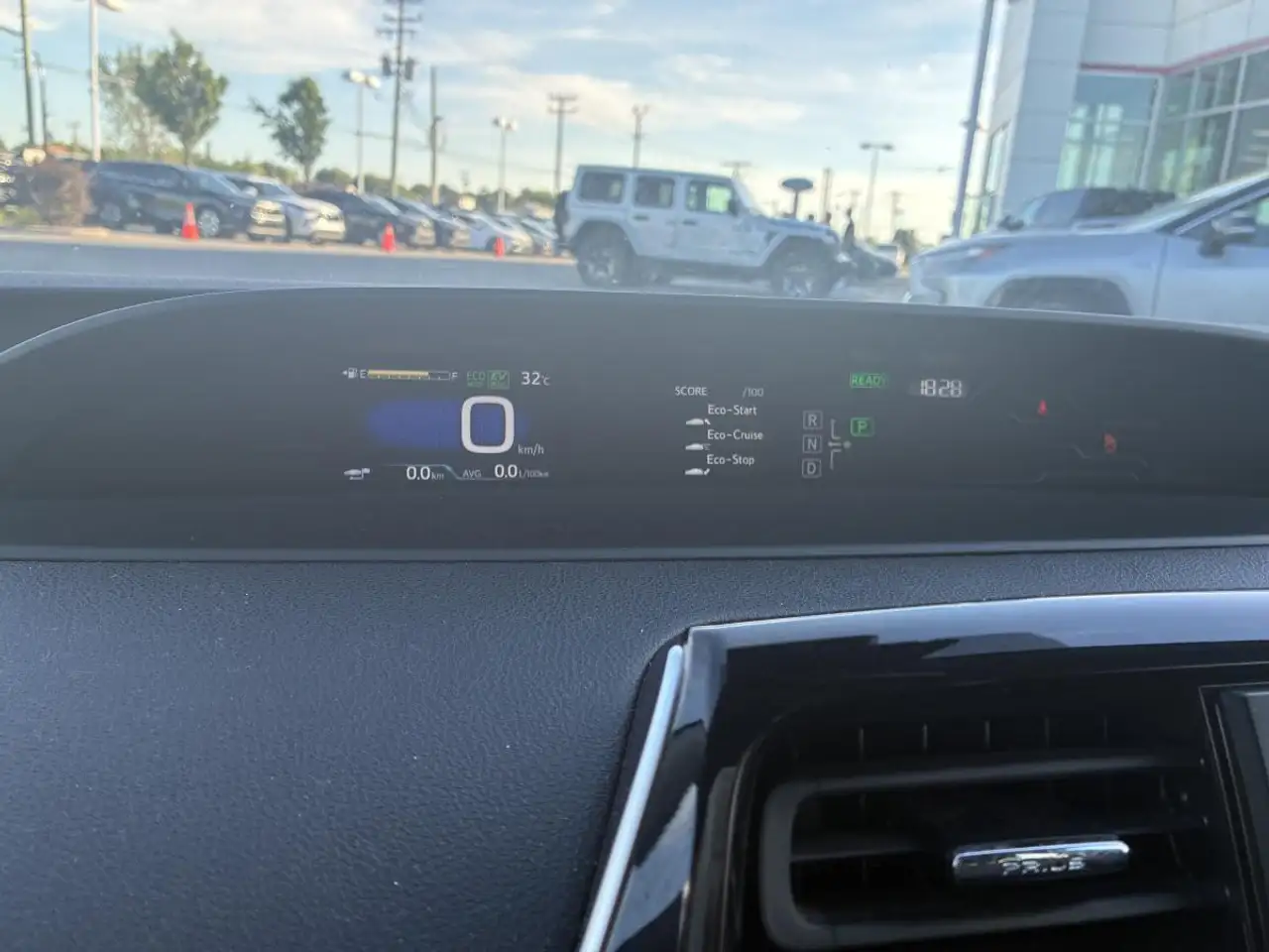 Toyota Prius Prime снимка Toyota Prius Prime