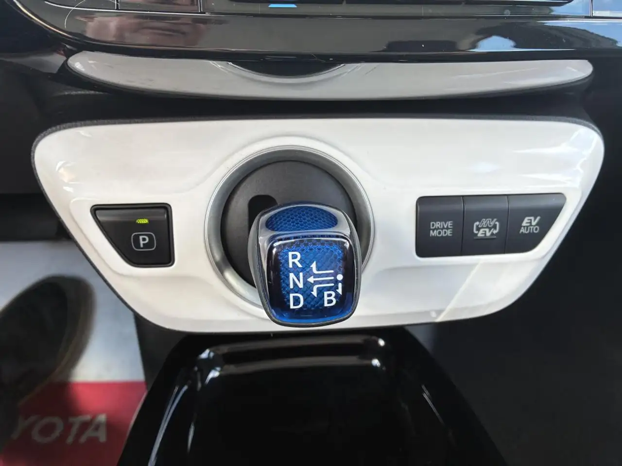 Toyota Prius Prime photo Toyota Prius Prime