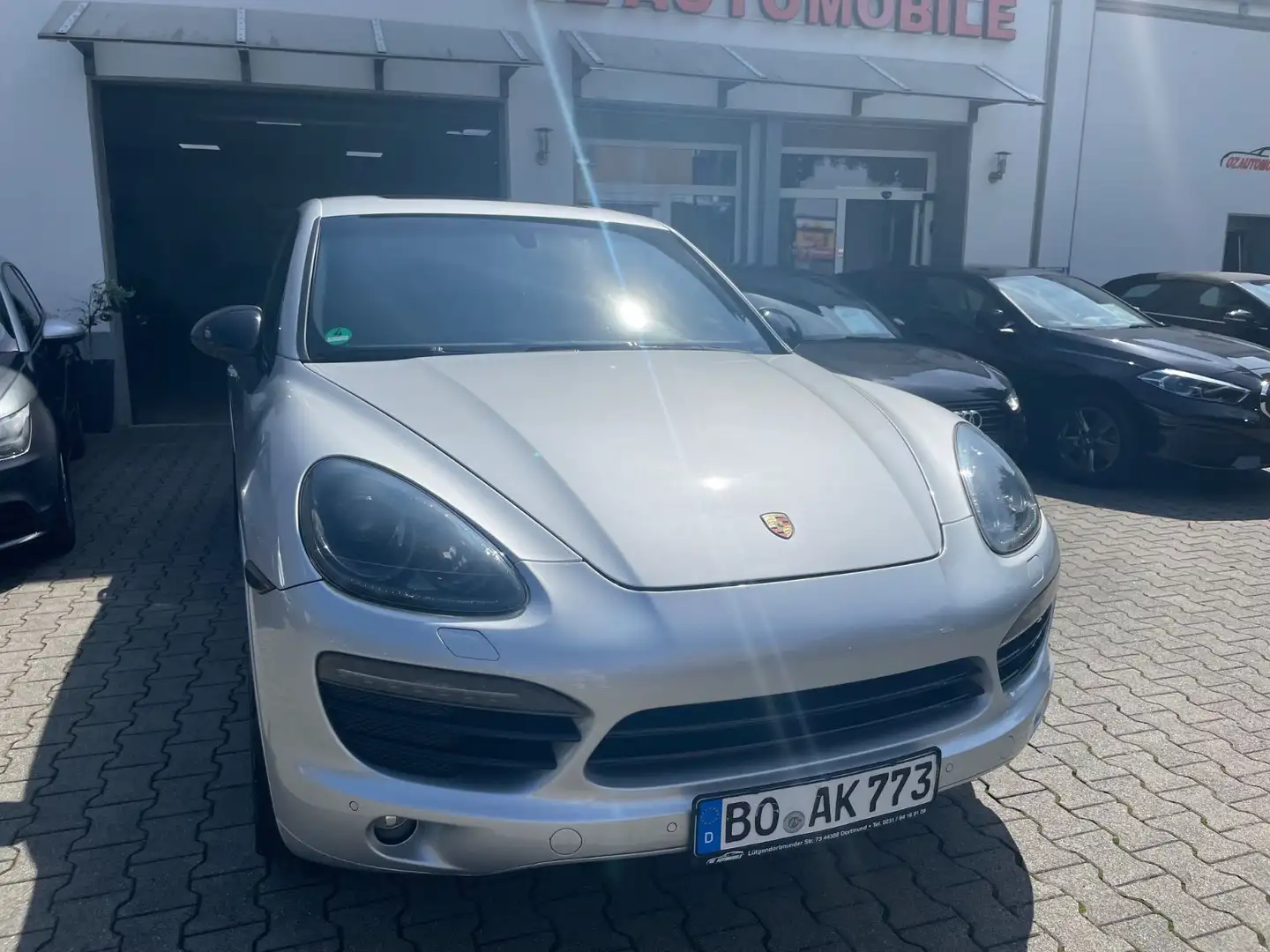 Porsche Cayenne Basis Silber - 2