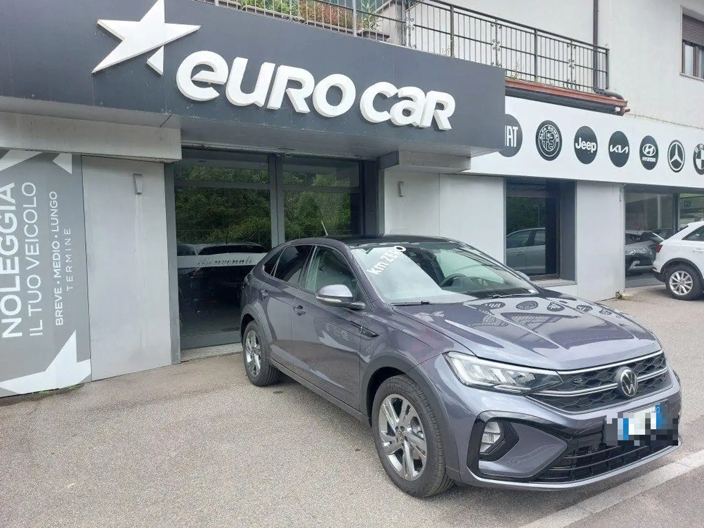 Volkswagen Taigo 1.0 TSI 110 CV R-Line Oro - 1