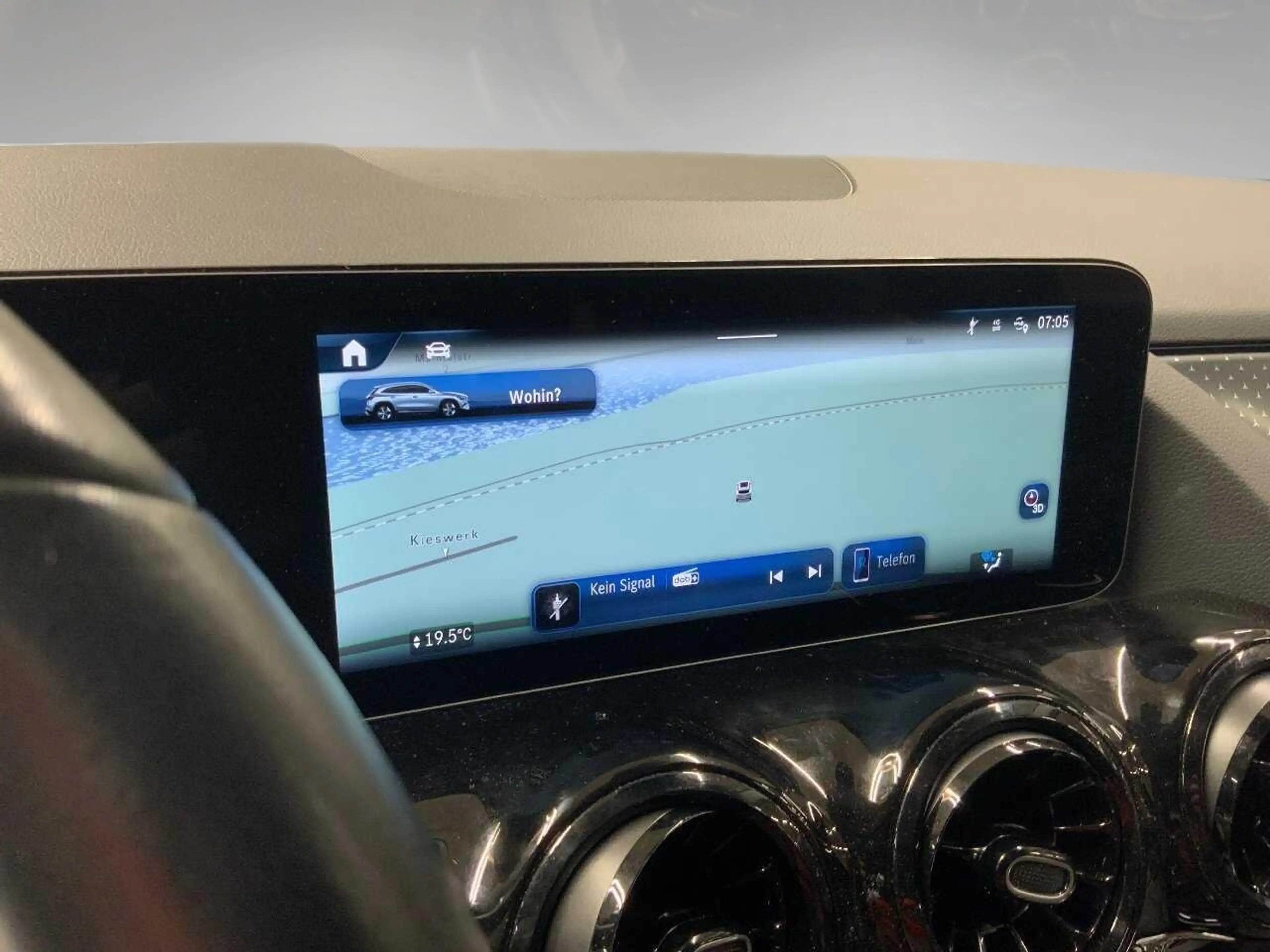 Mercedes-Benz GLA 180 Key LED Lane Navi RKam AUT Facelift SHZ — photo 10