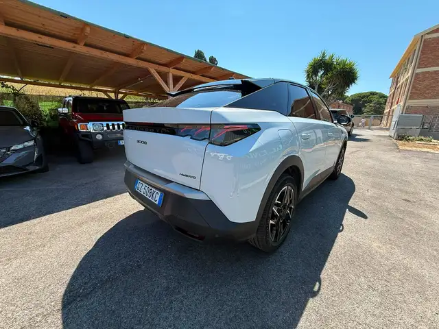 Peugeot 3008 view 6