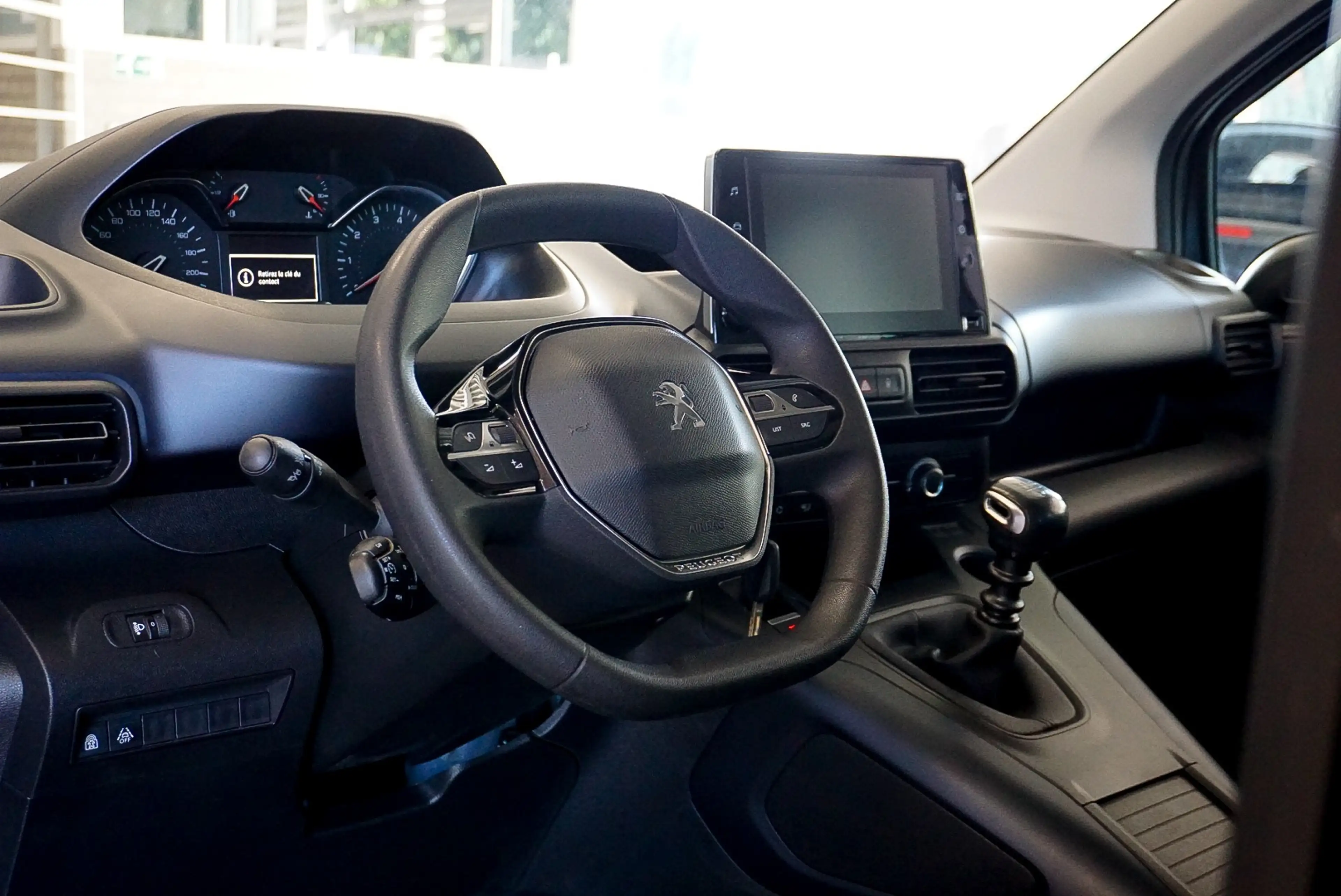 Peugeot Rifter 1.5 BlueHDi | Apple CarPlay - GPS - Climatisation - Caméra de recul | 5 places | Garantie 12 mois — photo 12