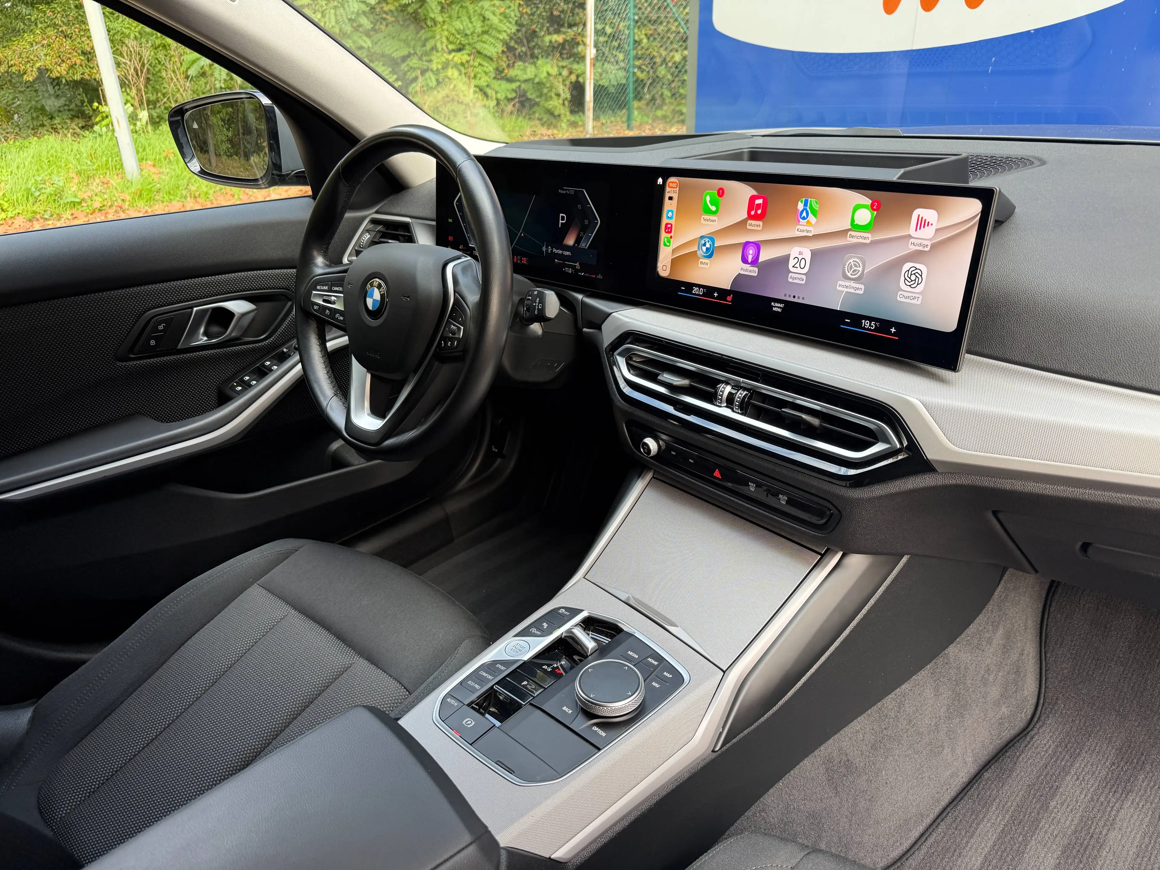 BMW 318 Touring - Cruise - App - Zetelverwarming - Head Up Display - Blindering passagiers - Dode hoek detectie — photo 13