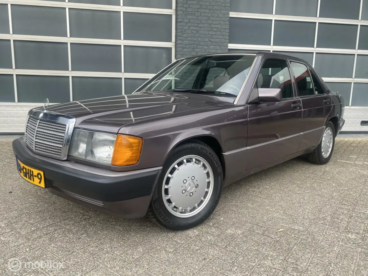 Mercedes-Benz 190 2.0 E Automaat/Schuifdak/Cruise control Violett - 1