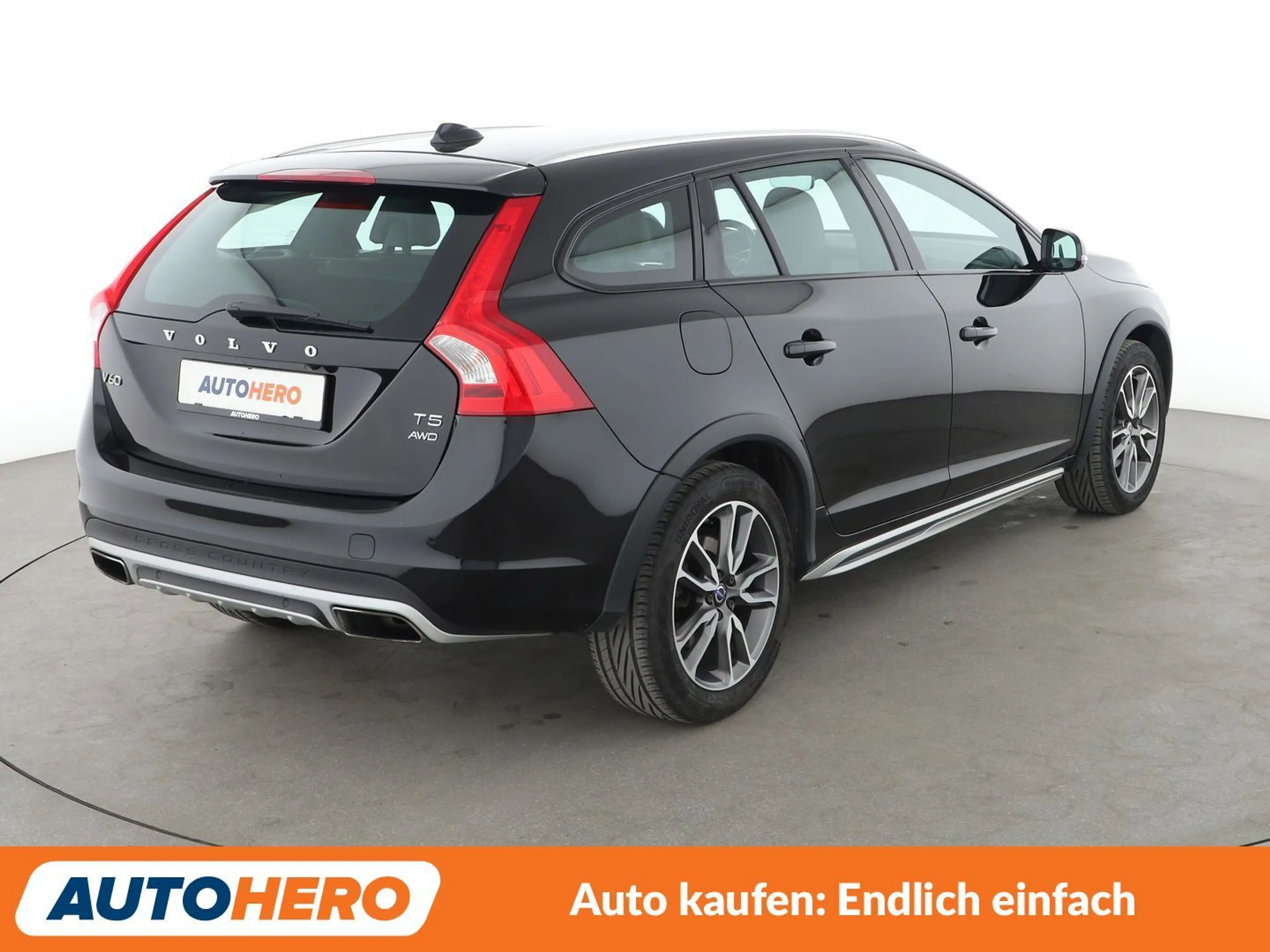 Volvo V60 Cross Country 2.0 T5 Pro AWD Aut*NAVI*XENON*TEMPO*CAM*PDC*SHZ* — photo 6