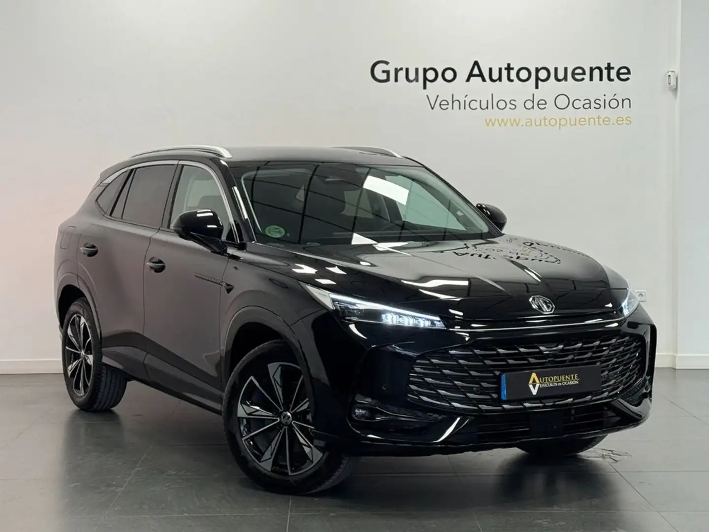 MG HS LUXURY Noir - 1