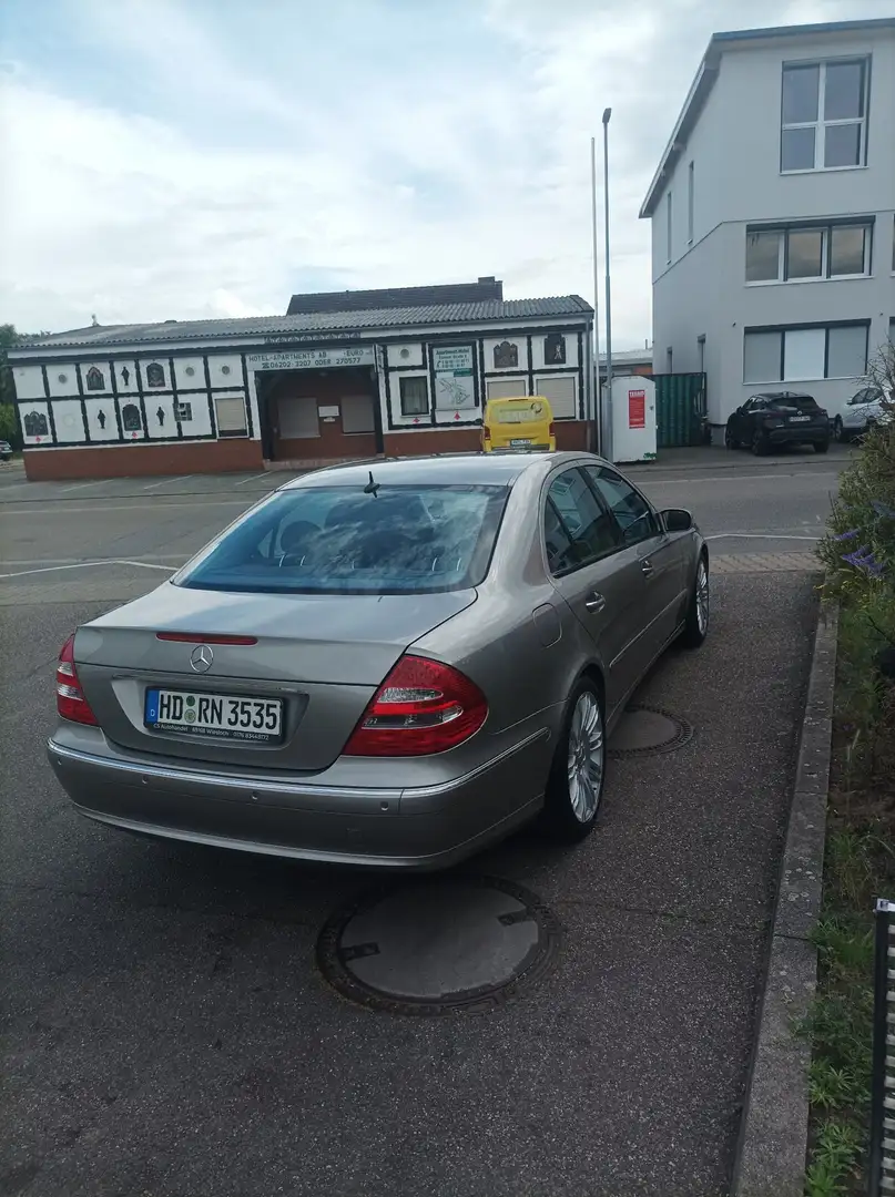 Mercedes-Benz E 200 Kompressor Automatik Avantgarde - 2