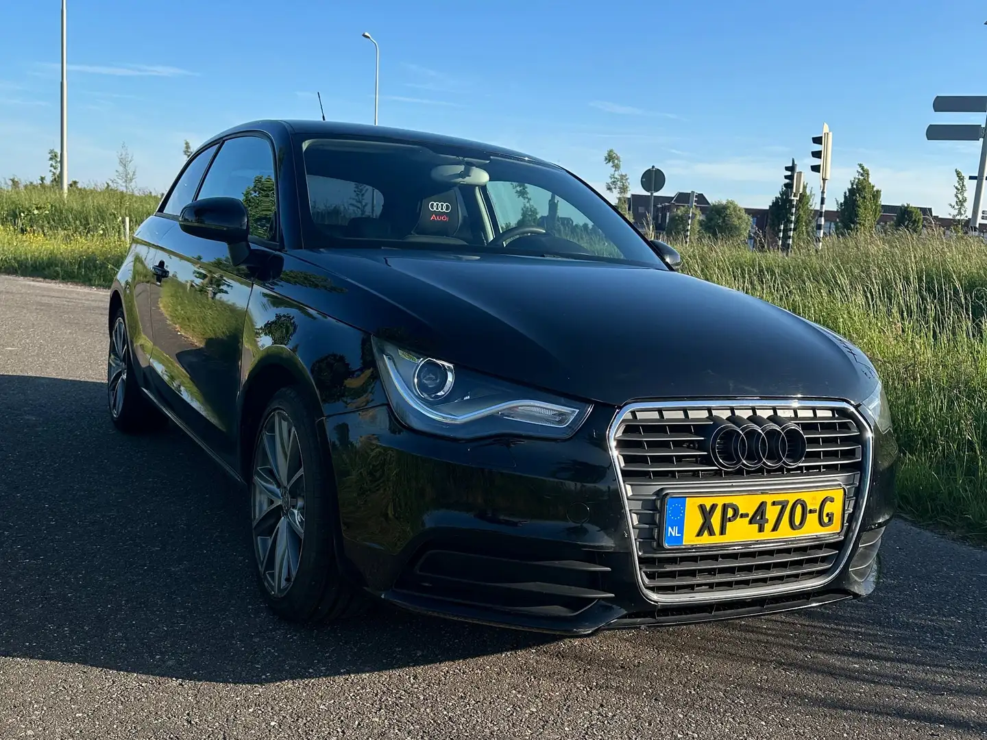 Audi A1 A1 1.2 TFSI Attraction - Sport Black - 2
