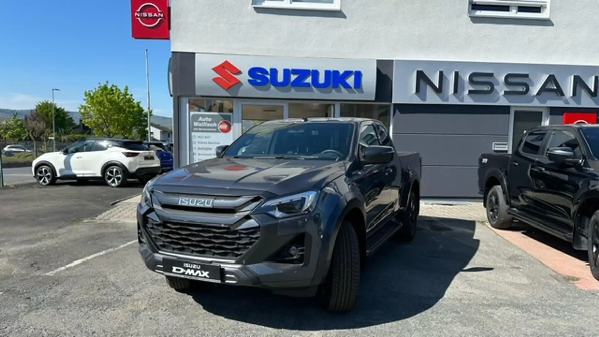 Isuzu D-Max Space Cab 4x4 V-CROSS A/T Gris - 1