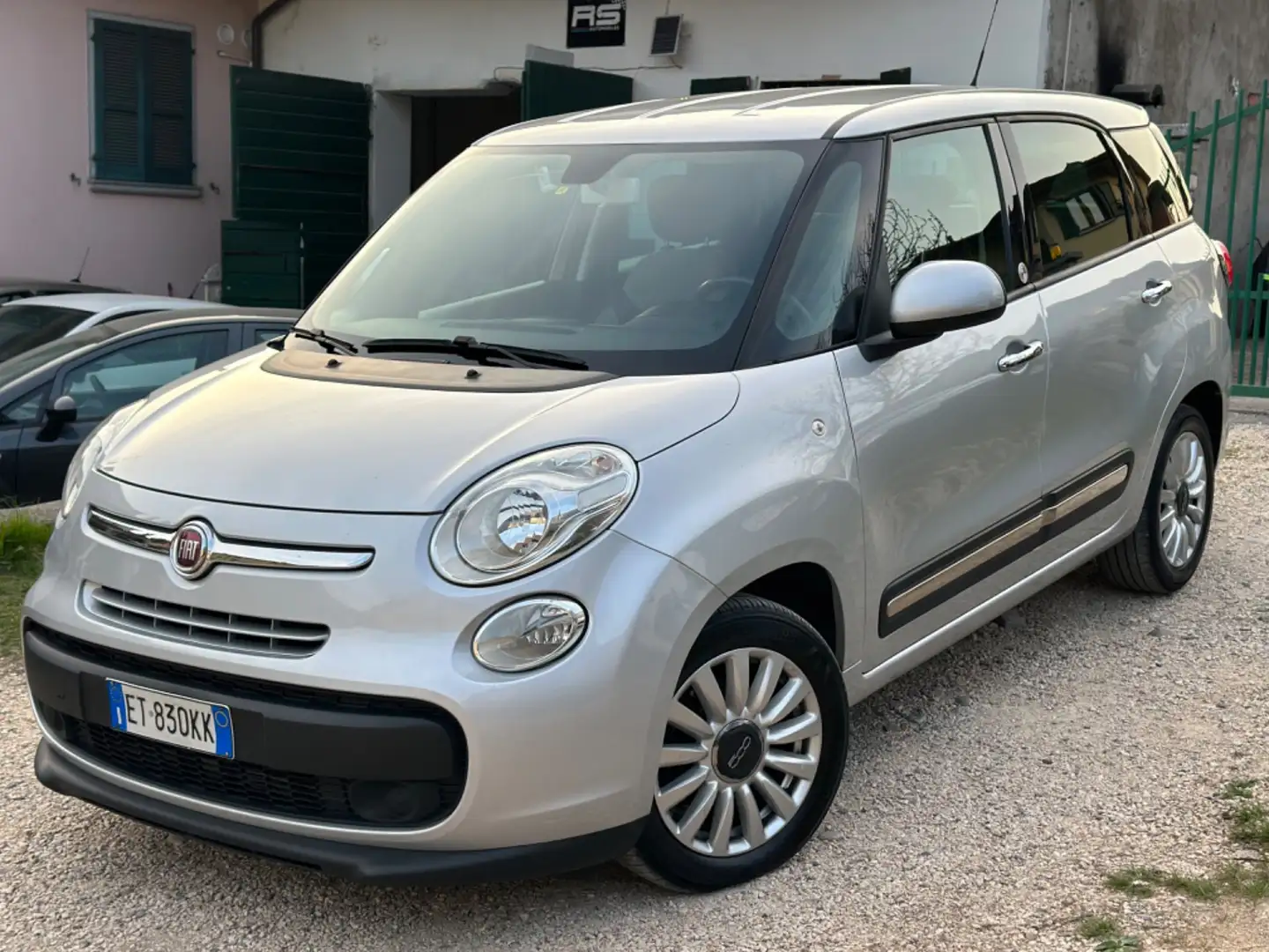 Fiat 500L 1.6 Multijet 105 CV Lounge Argent - 1