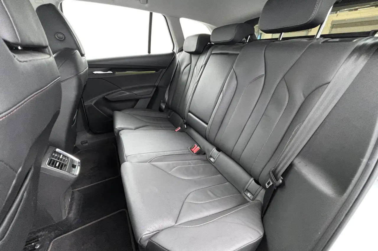 Skoda Enyaq iV 80 Ruim, luxueus en volledig elektrisch, миниатюра 4