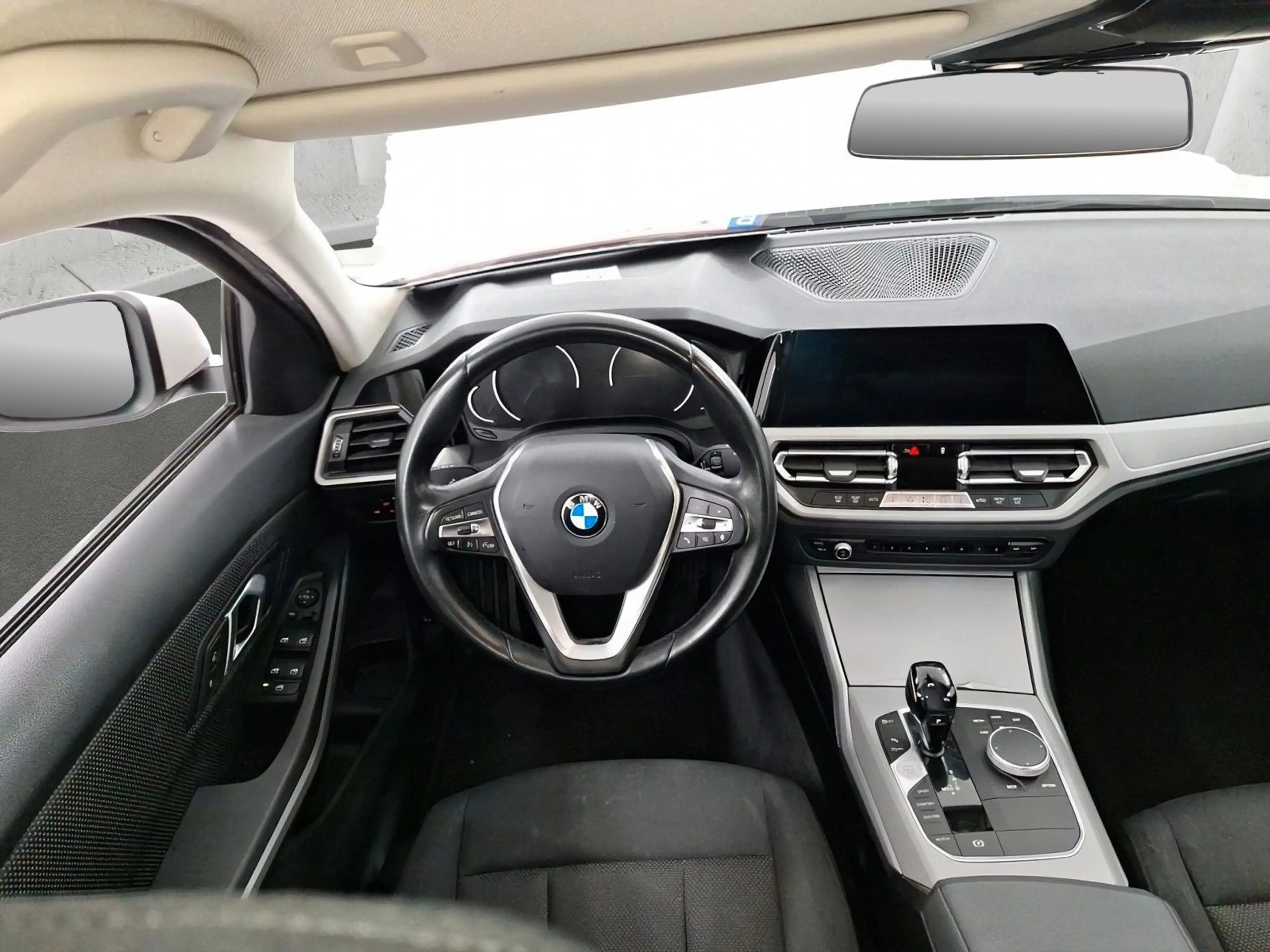 BMW 318 dA Advantage,NAVI,MFLR,LiveCockpitPlus*38 — photo 7