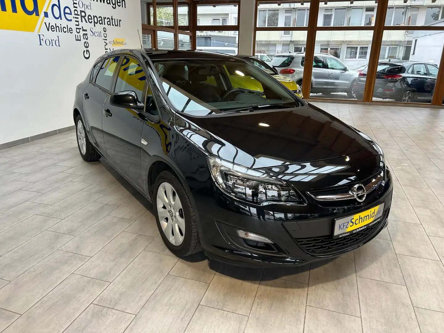 Opel Astra 1.6 16V Style Zwart - 2