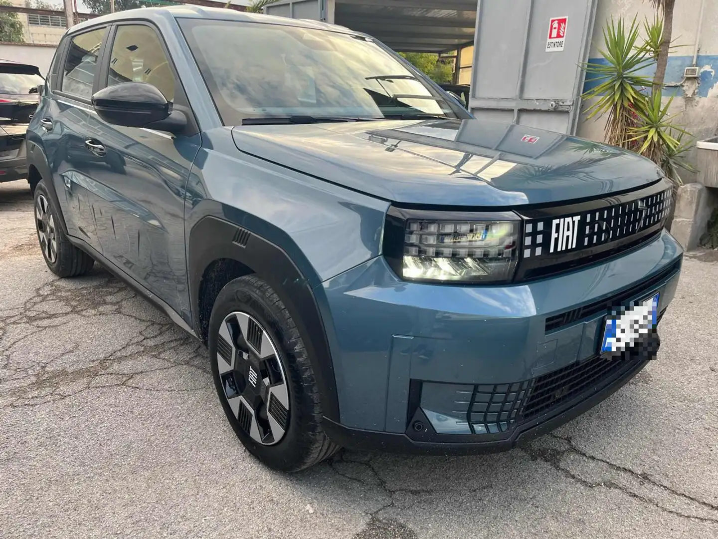 Fiat Grande Panda ICON + PACK TECH 1.2 Hybrid 110 CV S&S - 2