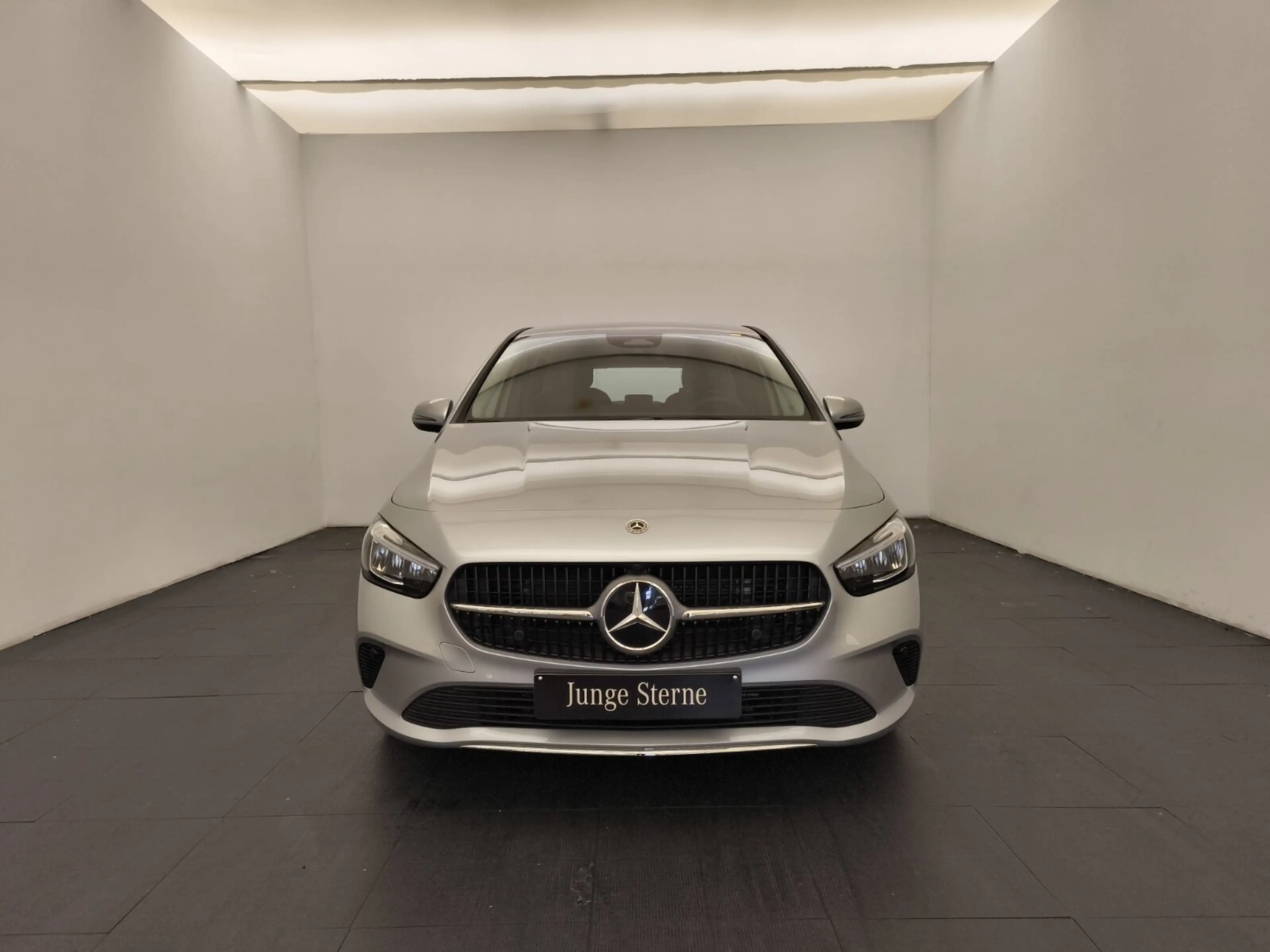 Mercedes-Benz B 180 B 180d Progressive Advanced RüCam LED Sitzhei. — photo 2